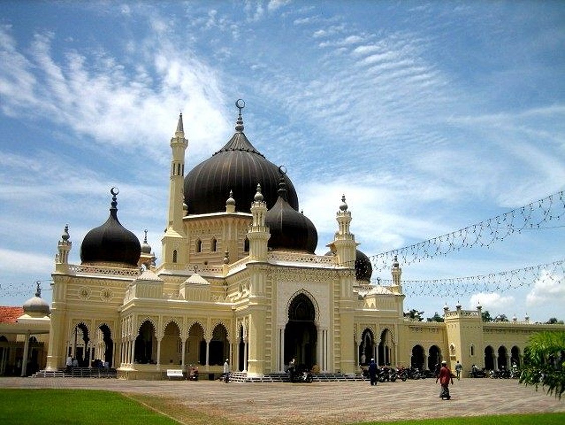 Masjid Al Kariim: The Heartbeat of Cilacap's Faith Community